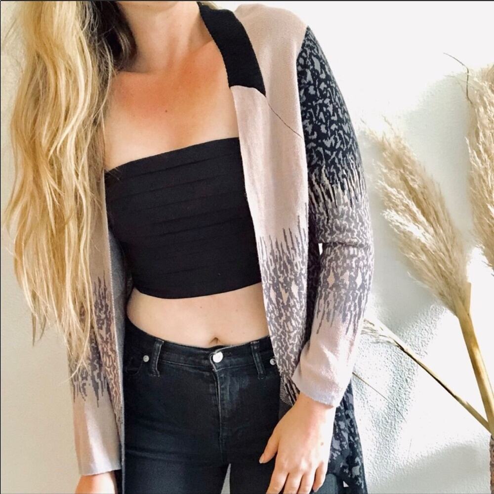 GYPSY 05 REVOLVE Global Village Black Tan Cream Printed Open Cardigan Sweater M